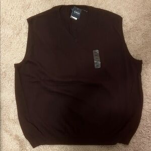 Harbor Bay Men's Chocolate V-Neck Sweater Vest